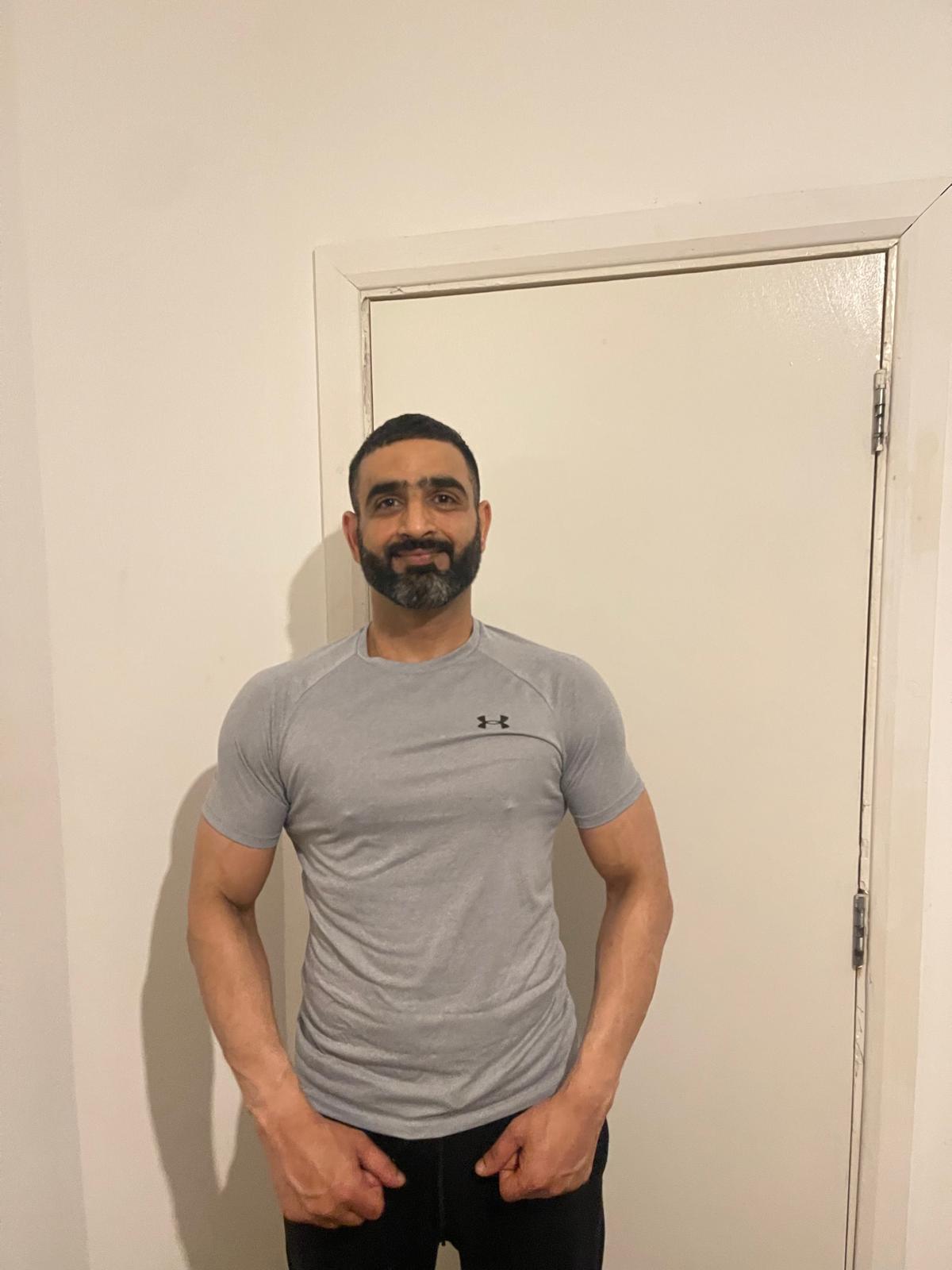 Naveed in grey training top